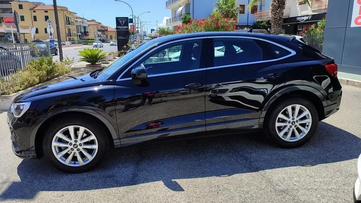 Usata Audi Q3 Sportback Sport 150 CV (110 kW) 2024 Nero metallizzato SUV