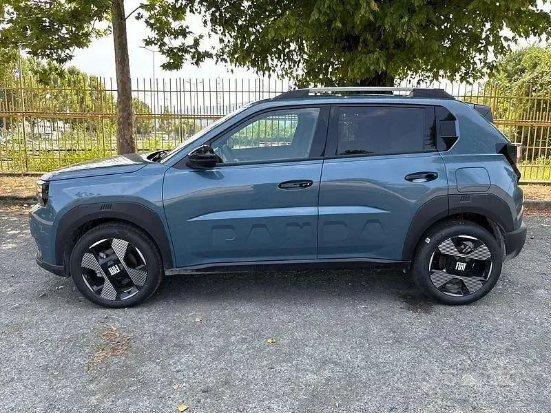 Nuova Fiat Grande Panda La Prima 110 CV (80 kW) 2025 Blu Utilitaria