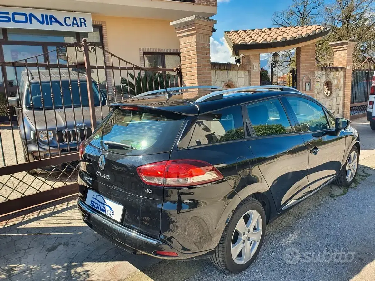 Usata Renault Clio 75 CV (55 kW) 2015 Nero Station wagon