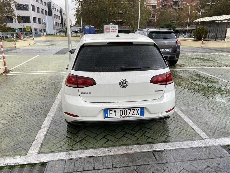 Usata VW Golf VII Highline 131 CV (96 kW) 2019 Berlina
