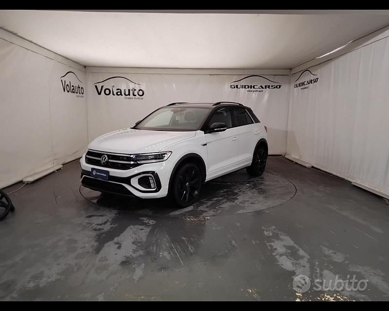 Bianco Usata 2023 VW T-Roc R-line SUV | 26.700 € (Molto cara) - Immagine 1/4