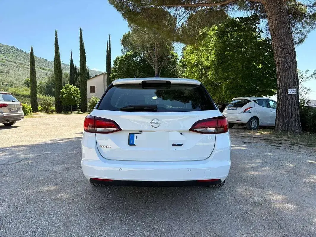 Usata Opel Astra Business Elegance 122 CV (89 kW) 2021 Bianco Station wagon