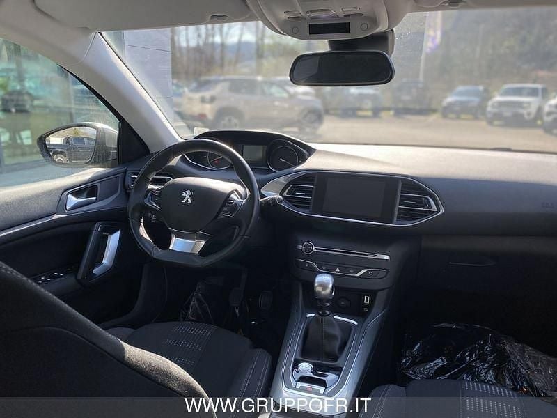 Usata Peugeot 308 Allure 120 CV (88 kW) 2017 Grigio Station wagon