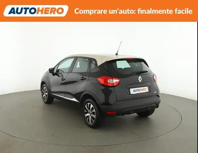 Usata Renault Captur Zen 90 CV (66 kW) 2017 Nero SUV