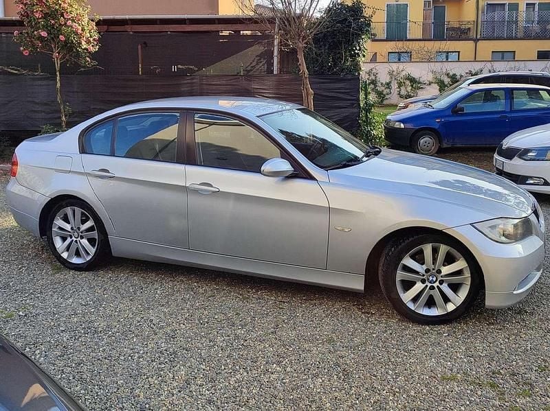 Usata BMW 320 163 CV (119 kW) 2005 Argento Berlina