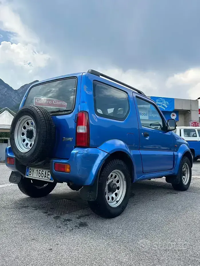Usata Suzuki Jimny 82 CV (60 kW) 2001 Blu SUV