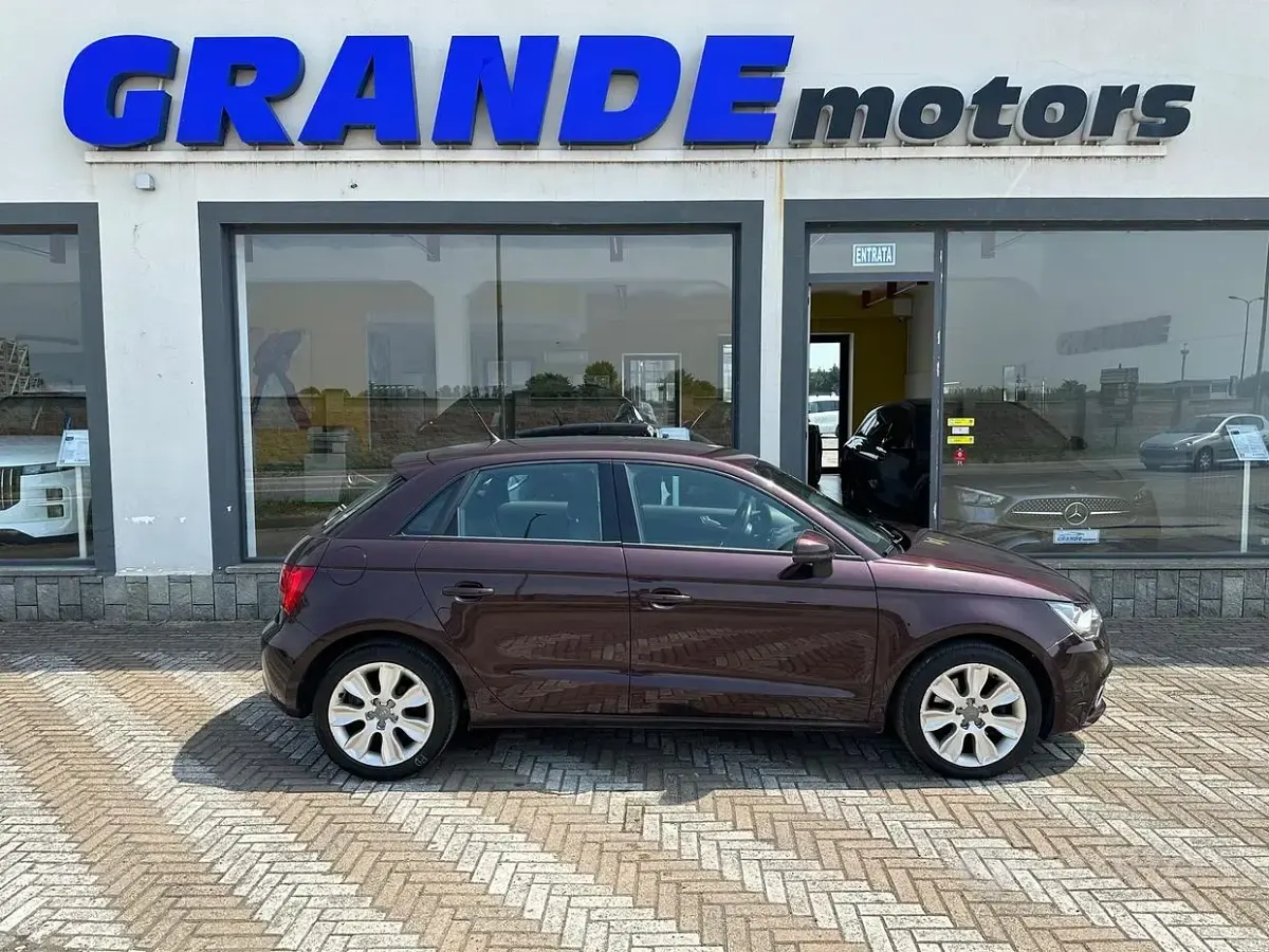 Usata Audi A1 Ambition 122 CV (89 kW) 2014 Rosso Utilitaria