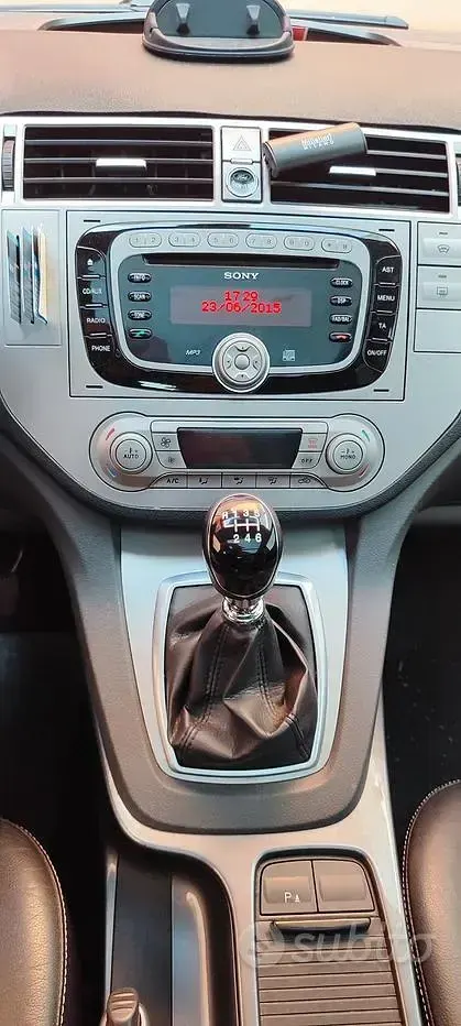 Usata Ford Kuga 163 CV (119 kW) 2011 Nero SUV