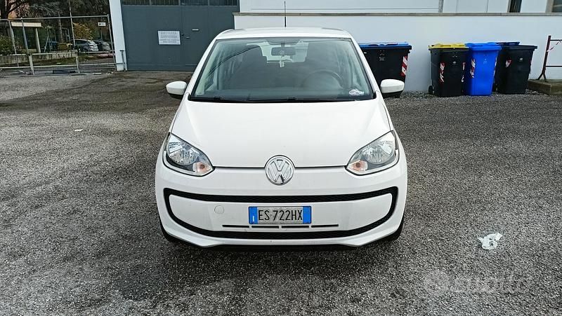 Bianco Usata 2013 VW up! Due volumi | 2700 € (Super prezzo) - Immagine 1/4