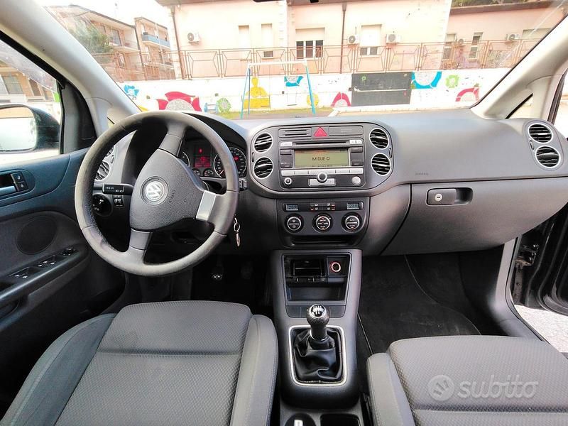 Usata VW Golf Plus Cross Sportline 105 CV (77 kW) 2007 Nero Monovolume