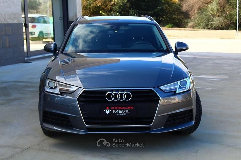 Usata Audi A4 S-Line 150 CV (110 kW) 2018 Gray Station wagon
