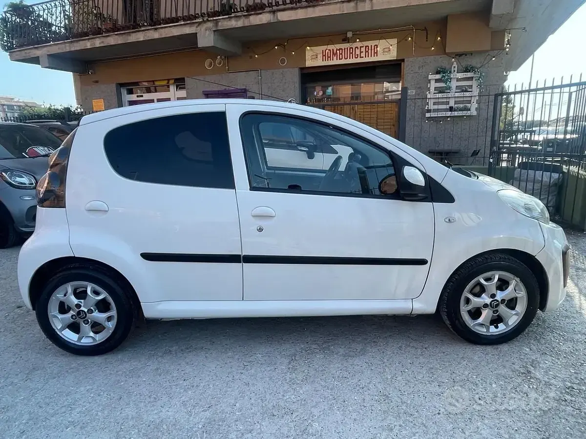 Usata Citroën C1 68 CV (50 kW) 2013 Bianco Utilitaria