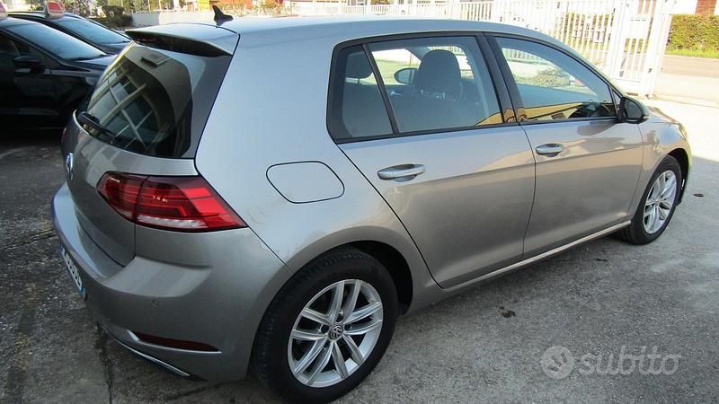 Usata VW Golf VII Executive 115 CV (84 kW) 2019 Beige Berlina
