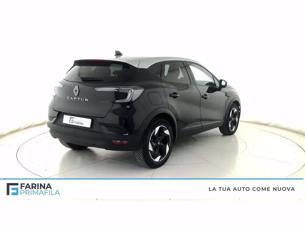 Begagnad Renault Captur Techno 91 HK (66 kW) 2025 Grå SUV