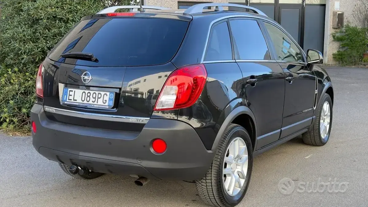 Usata Opel Antara Cosmo 163 CV (119 kW) 2012 Nero SUV