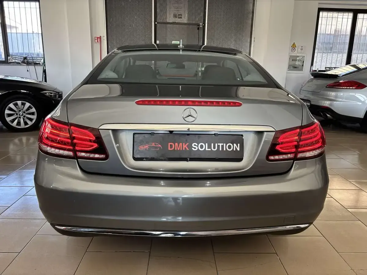 Usata Mercedes E200 Executive 184 CV (135 kW) 2014 Argento Coupé