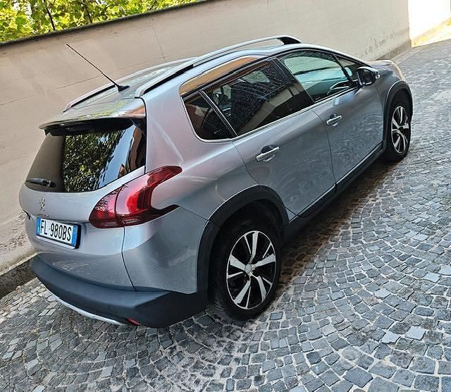 Usata Peugeot 2008 115 CV (84 kW) 2017 Grigio SUV