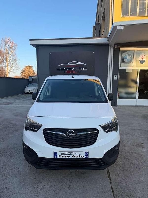 Bianco Usata 2020 Opel Combo S Monovolume | 8499 € (Buon prezzo) - Immagine 1/4