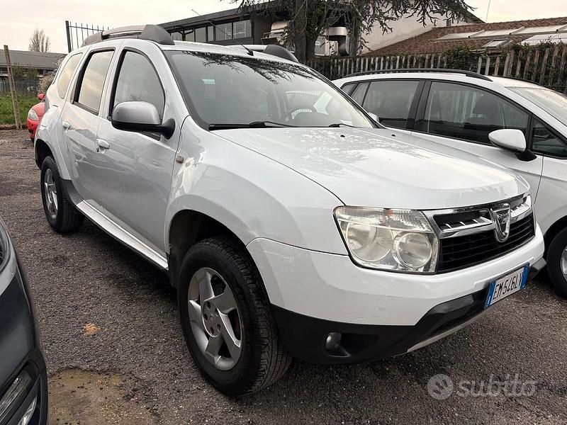 Usata Dacia Duster Lauréate 110 CV (80 kW) 2012 Bianco SUV