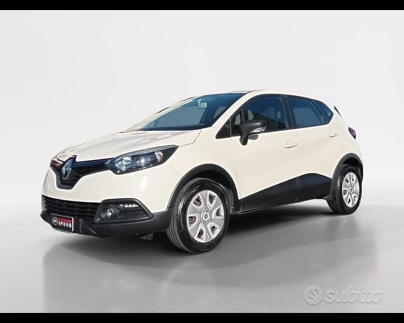 Usata Renault Captur Zen 90 CV (66 kW) 2017 Bianco SUV