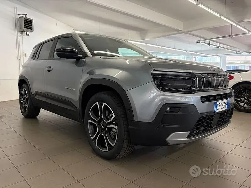 Usata Jeep Avenger EV Summit 114 kW (156 CV) 2025 Grigio SUV