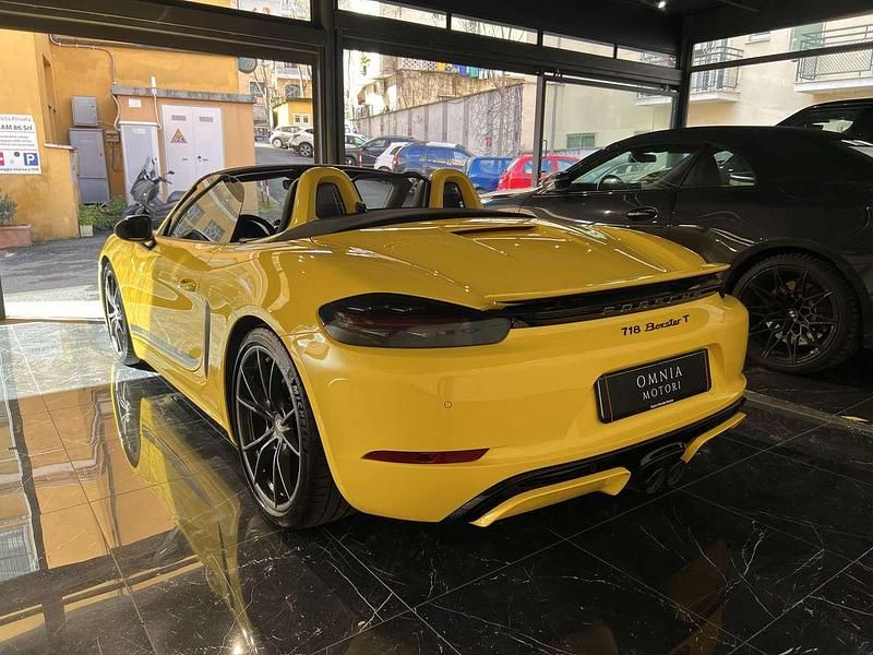Usata Porsche 718 Boxster T 299 CV (219 kW) 2021 Speed yellow Cabrio