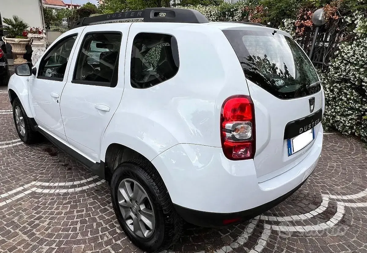 Occasion Dacia Duster 105 ch (77 kW) 2015 Blanc SUV