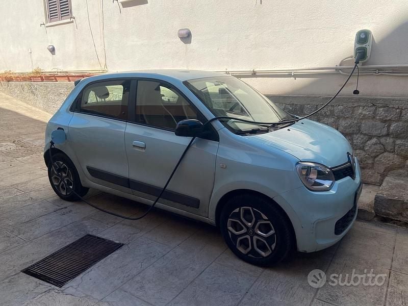 Usata Renault Twingo 60 kW (82 CV) 2023 Utilitaria