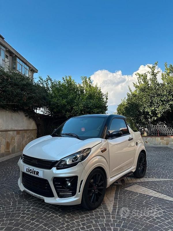 Bianco Usata 2022 Ligier JS50 Due volumi | 9700 € (Ottimo prezzo) - Immagine 1/4