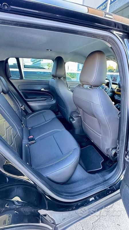 Usata Jeep Avenger Summit 101 CV (74 kW) 2023 Nero SUV