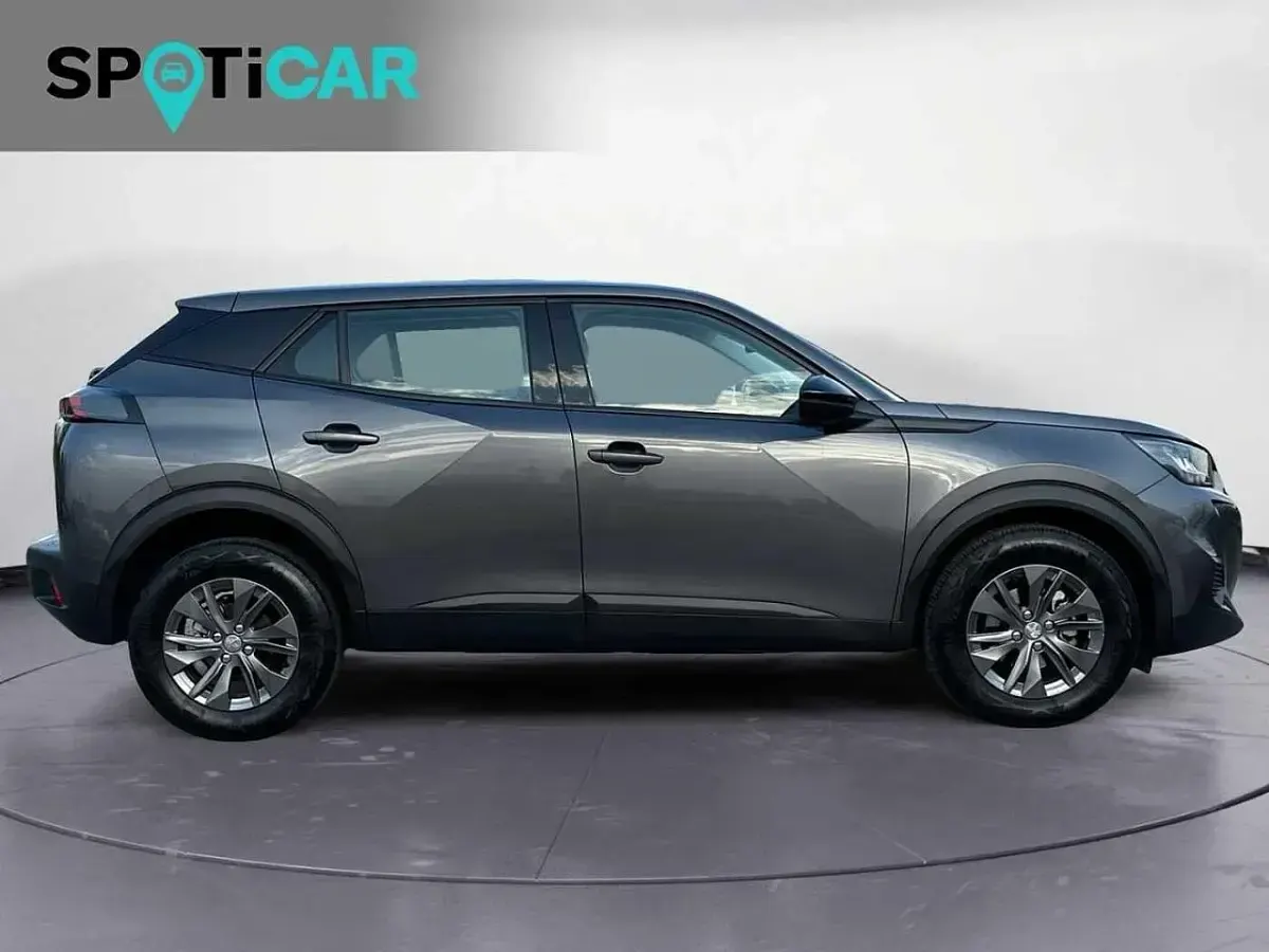 Usata Peugeot 2008 Active 101 CV (74 kW) 2022 Grigio SUV