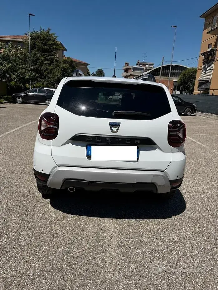 Usata Dacia Duster 101 CV (74 kW) 2022 Bianco SUV