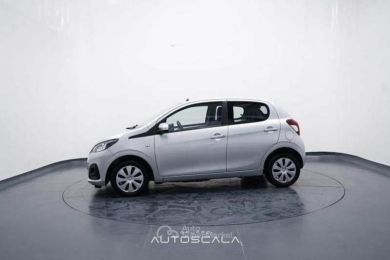 Usata Peugeot 108 Active 72 CV (52 kW) 2021 Argento Utilitaria
