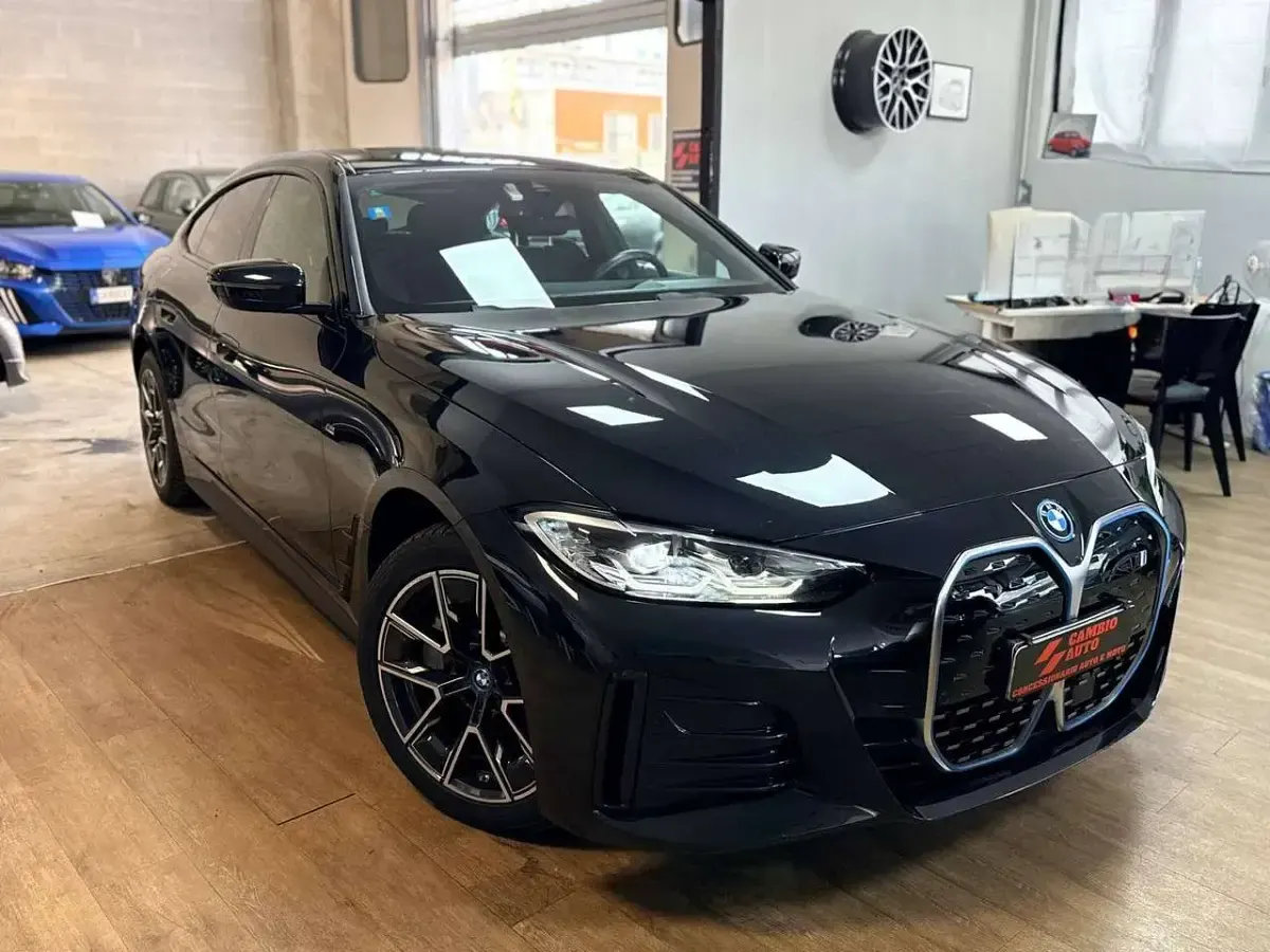 Usata BMW i4 M Sport 105 kW (143 CV) 2024 Nero Berlina