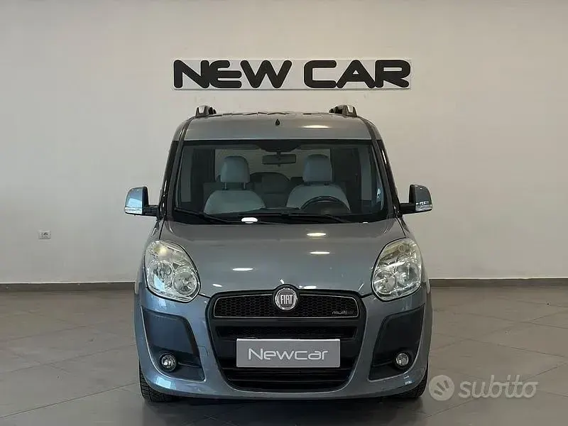 Usata Fiat Doblò Emotion 105 CV (77 kW) 2012 Grigio Monovolume