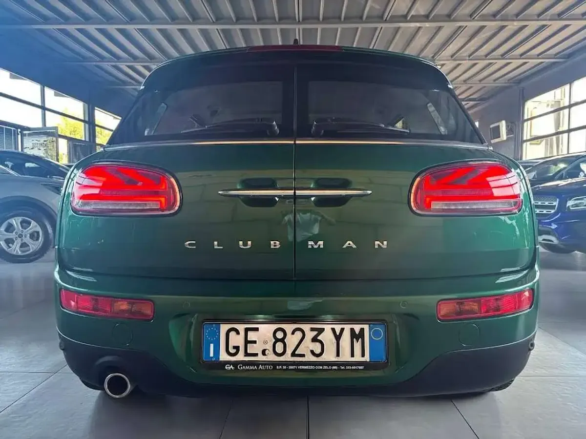 Usata Mini One Clubman 102 CV (75 kW) 2021 Verde Station wagon