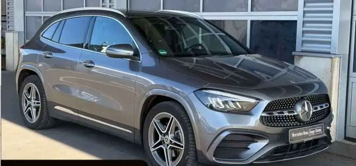 Usata Mercedes GLA200 AMG 163 CV (119 kW) 2024 Grigio SUV