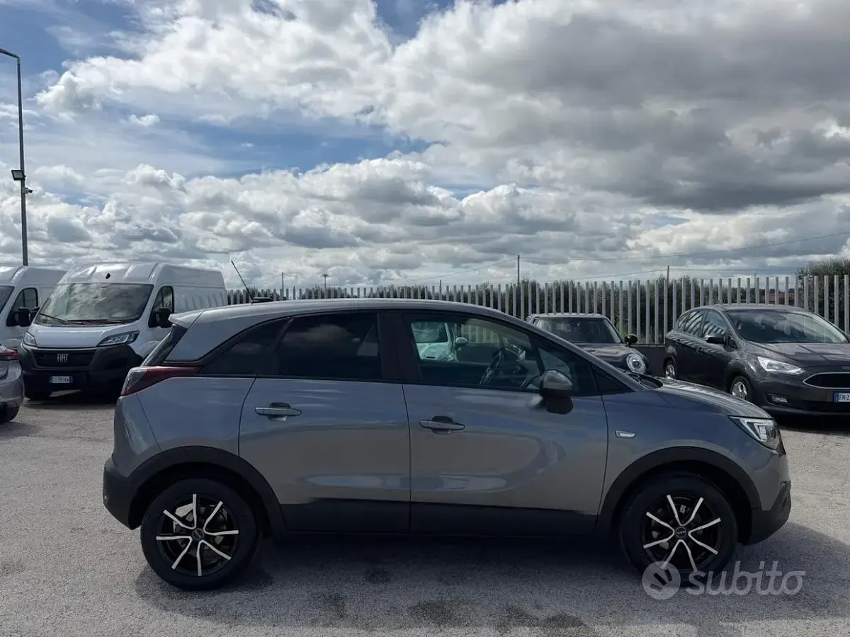 Usata Opel Crossland X 99 CV (72 kW) 2018 Grigio SUV