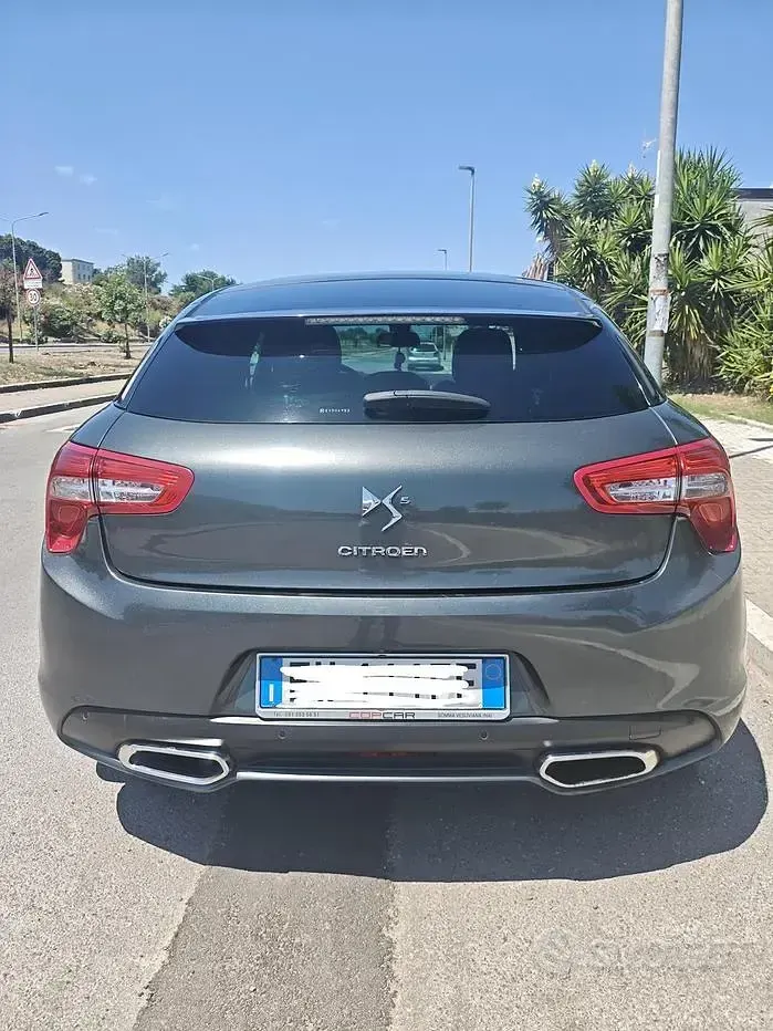 Usata Citroën DS5 So Chic 114 CV (83 kW) 2014 Grigio Utilitaria