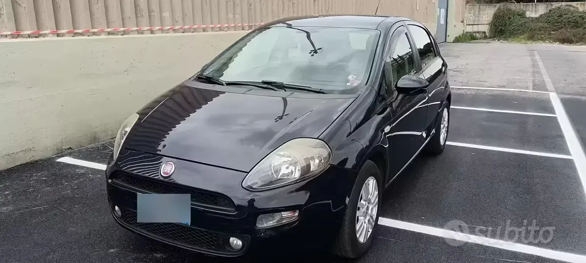 Usata Fiat Punto Pop 75 CV (55 kW) 2012 Blu Utilitaria