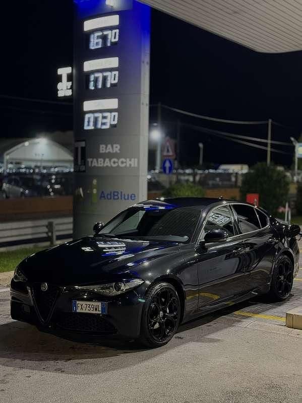 Usata Alfa Romeo Giulia Tech Edition 160 CV (117 kW) 2019 Berlina