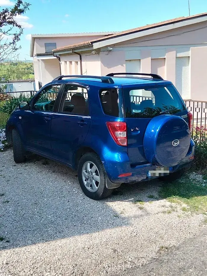 Usata Daihatsu Terios 105 CV (77 kW) 2008 Blu SUV
