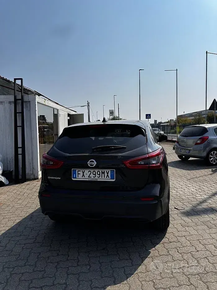 Usata Nissan Qashqai Tekna+ 110 CV (80 kW) 2019 Nero SUV
