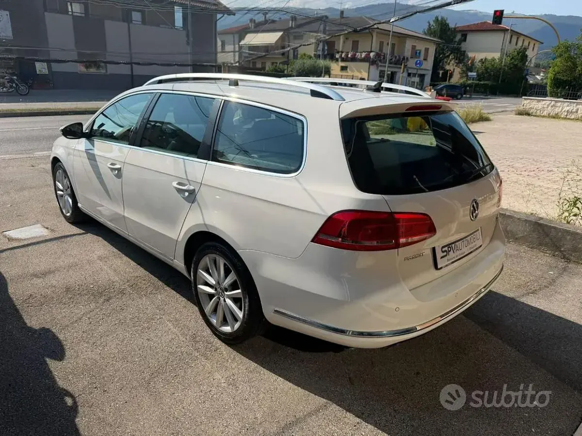Usata VW Passat Highline 140 CV (102 kW) 2014 Bianco Station wagon