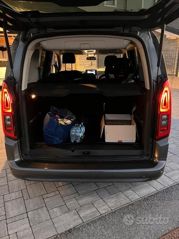 Usata Toyota Proace 2020 Grigio Monovolume