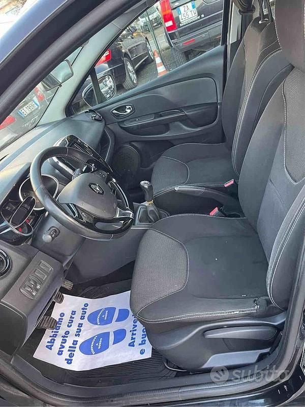 Usata Renault Clio GrandTour 75 CV (55 kW) 2014 Nero Station wagon