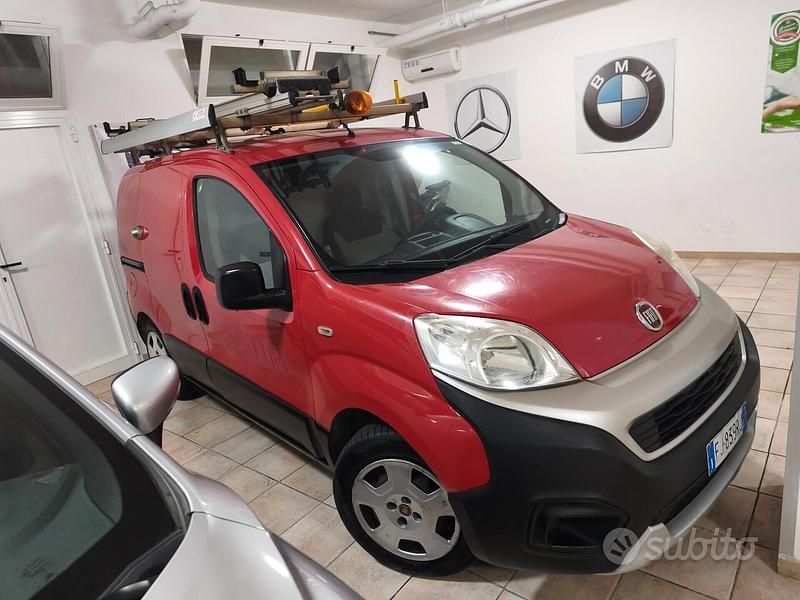 Usata Fiat Fiorino 95 CV (69 kW) 2017 Rosso Monovolume