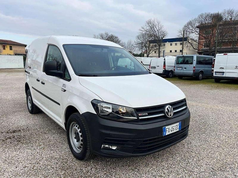 Usata VW Caddy 122 CV (89 kW) 2019 Bianco Monovolume