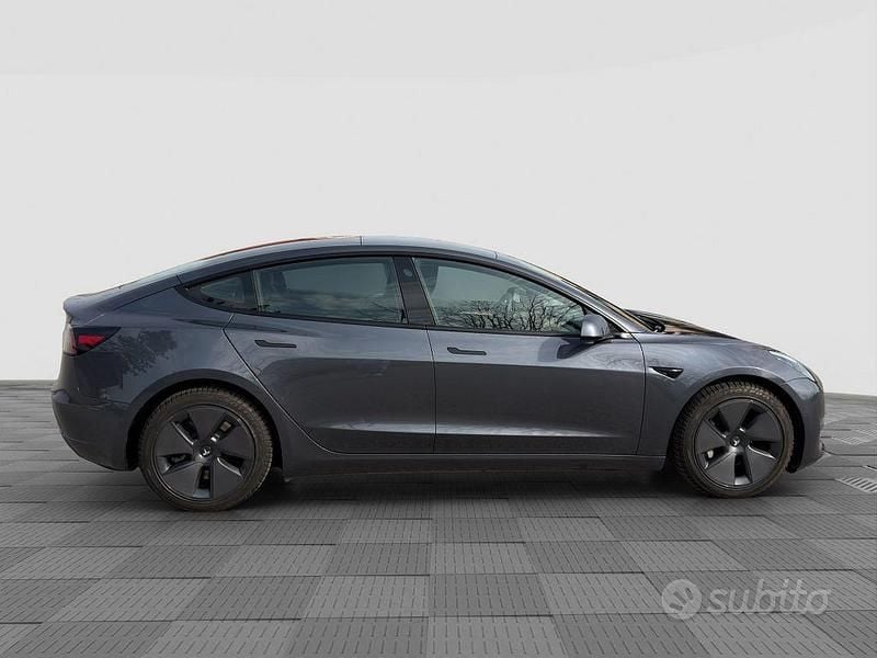 Usata Tesla Model 3 366 kW (498 CV) 2021 Blu oceano Berlina