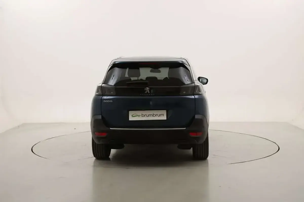 Usata Peugeot 5008 Allure 131 CV (96 kW) 2021 Blu SUV